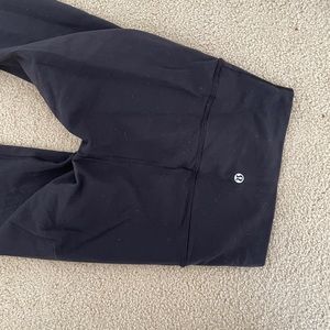 black lululemon leggings